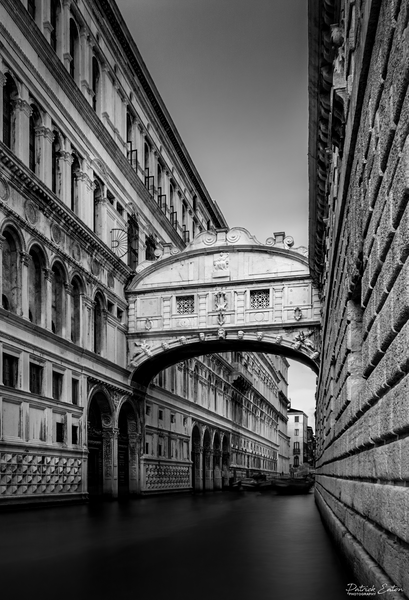 Venise Ponte Dei Sospiri 001 - Black & White - Patrick Eaton Photography 