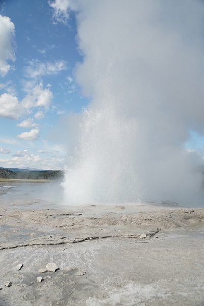 Old Faithful geyser in Yellowstone park - Yellowstone & Montana - Graham Reichardt Photography 