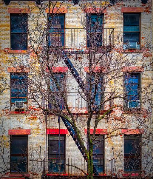 2018_119 - Facade - New York by ALEJANDRO DEMBO