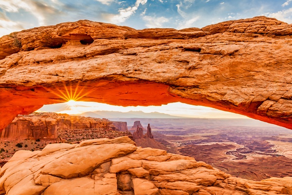 Mesa Arch Sunrise - Home - Klevens Photography