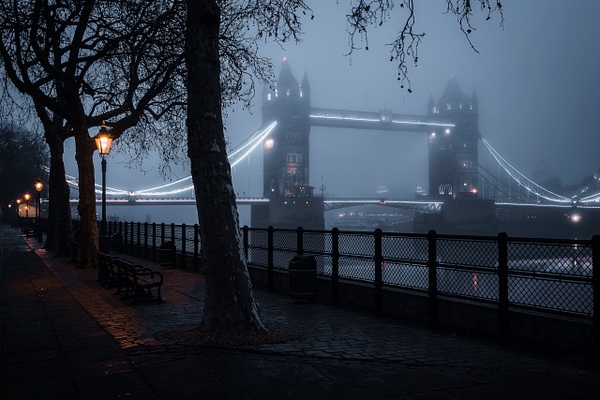 Foggy Tower Bridge sunrise - Cityscapes - Doug Stratton Photography  