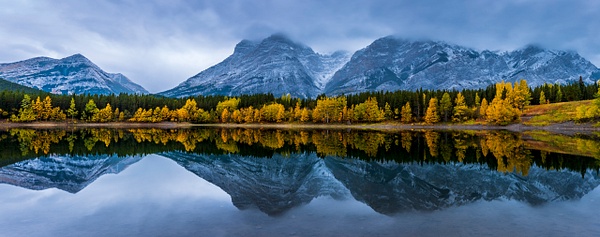 Wedge Pond  with Mount Kidd During Cold Fall Morning