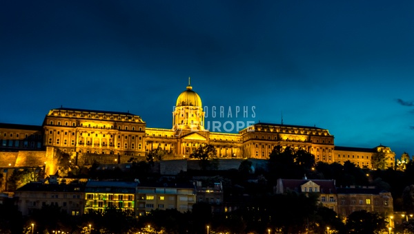 Budapest-Buda-Castle-at-night-Hungary - Photographs of Budapest, Hungary.