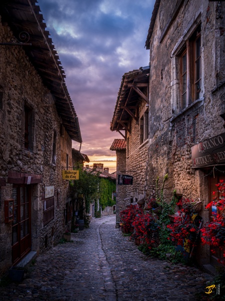 Pérouges-Medieval City-La Dombes-France-Sunrise - Urban Photos ̵ Thomas Speck Photography