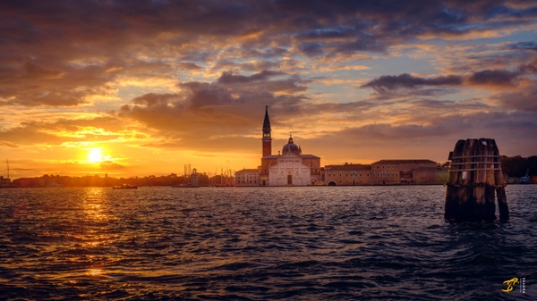 Chiesa di San Giorgio Maggiore at Sunrise - Urban Photos ̵ Thomas Speck Photography 
