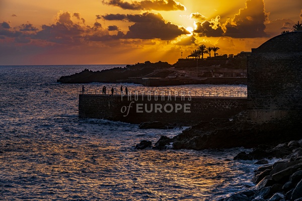 Sun-setting-Lido-Funchal-Madeira - Photographs of Madeira, Portugal 