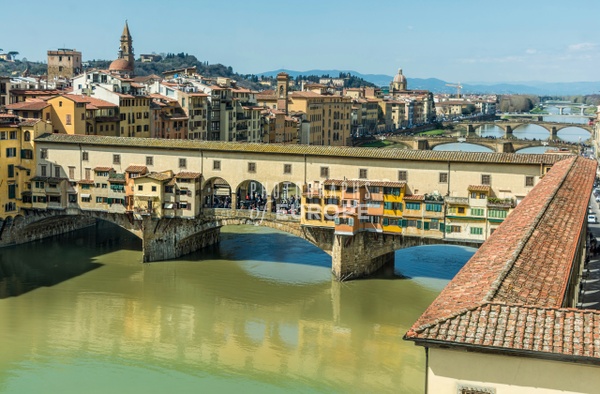 Ponte-Vecchio-Bridge-Florence-Italy-3 - Photographs of Florence and Pisa, Italy. 